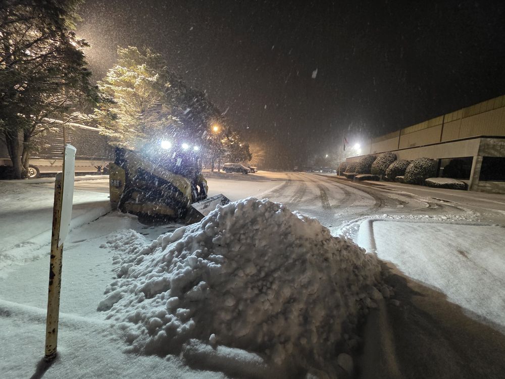 All Photos for Great Lakes Lawn & Landscape in knoxville, TN