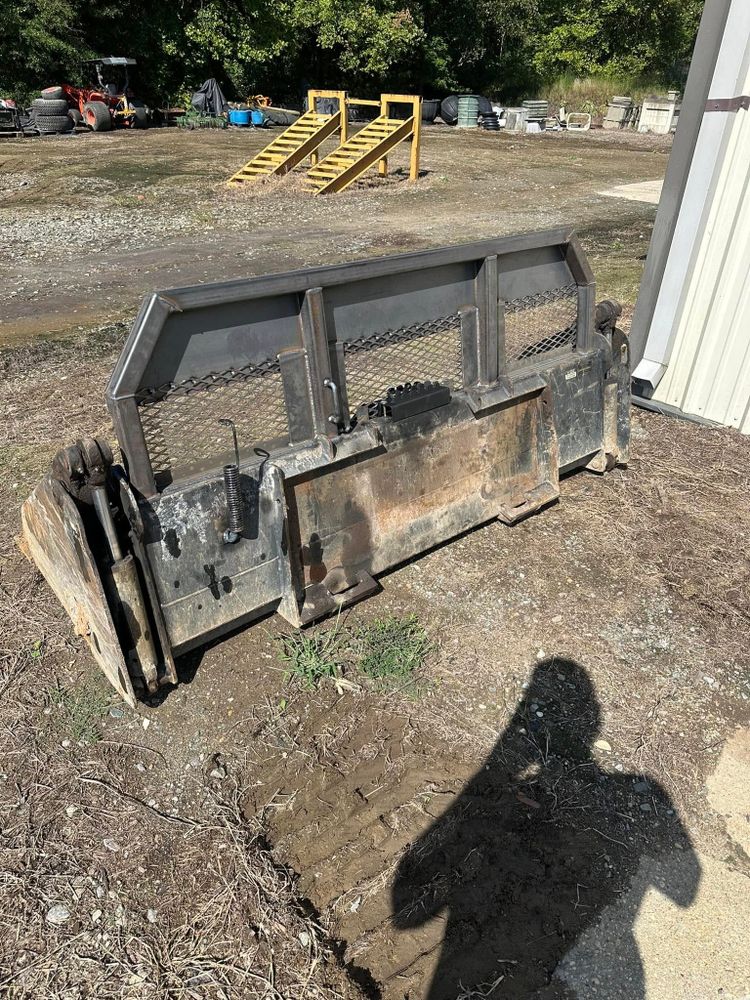 All Photos for Monroe Equipment in Barlow, VA