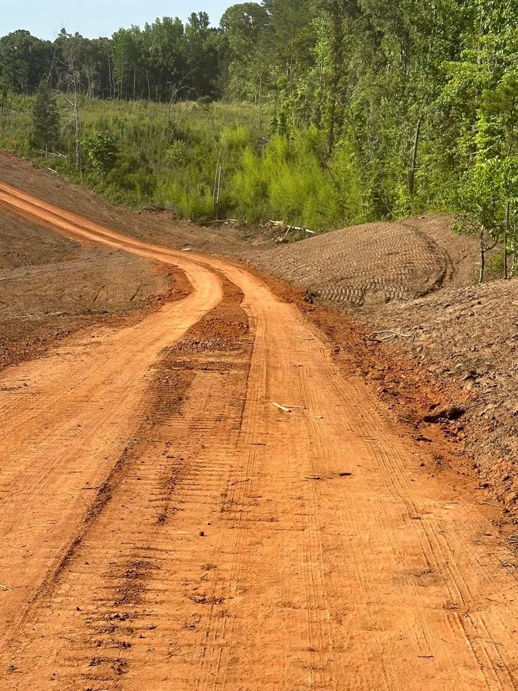 Excavation for DC Construction Company LLC in Clanton, AL