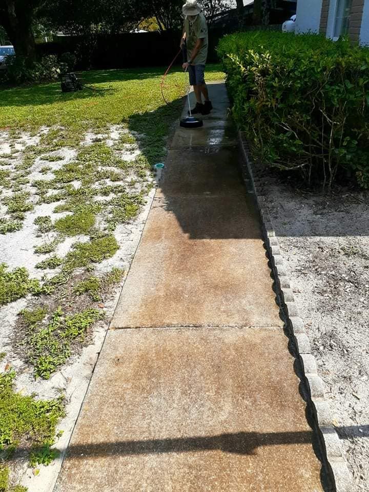 Home Softwash for Jonny On The Spot Pressure Washing LLC in Orlando, FL