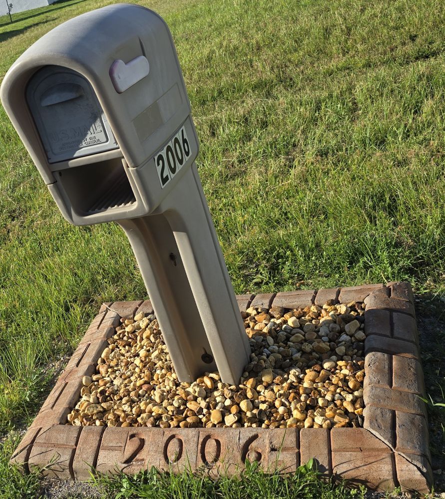 Mailbox Surrounding for AL Curbs in Cape Coral, FL