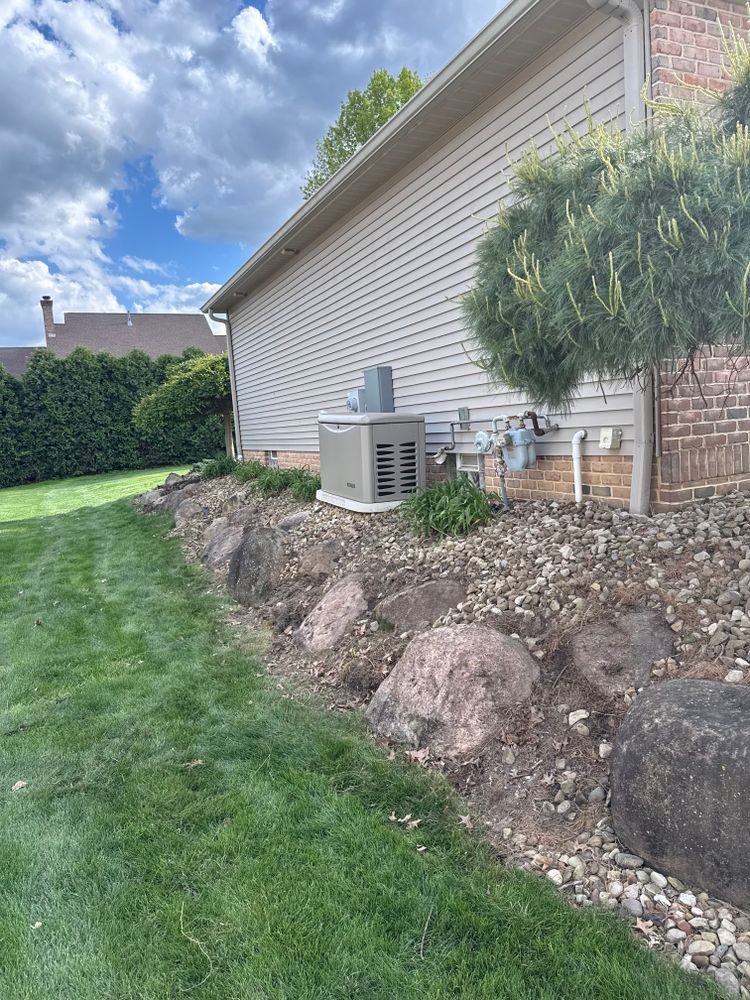 Natural Stone Hardscape for Youngstown Lawn & Patio Design in Canfield, OH