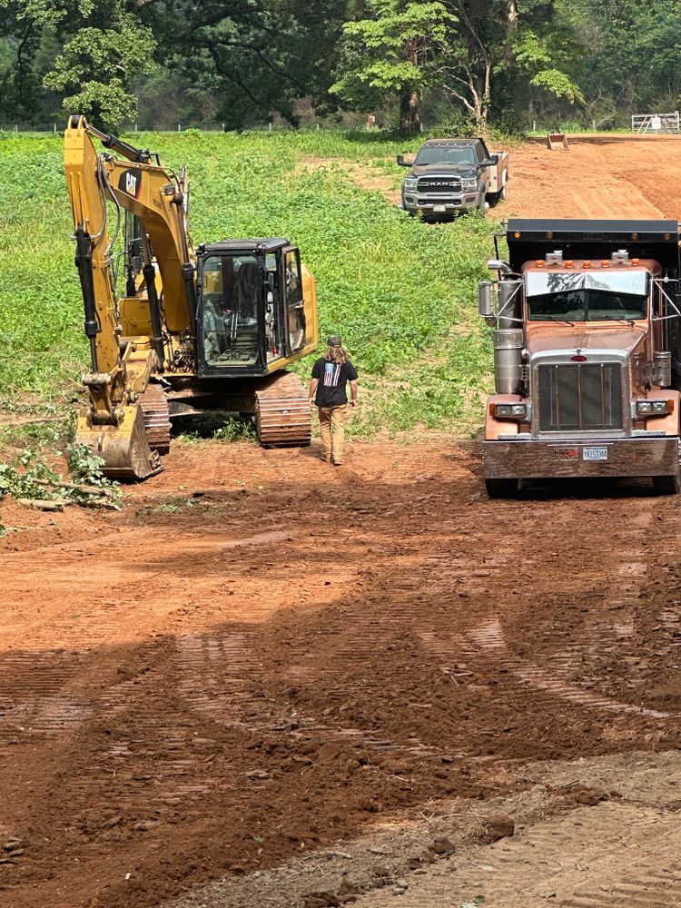 All Photos for Fav5 Hauling & Grading in Mount Airy, NC