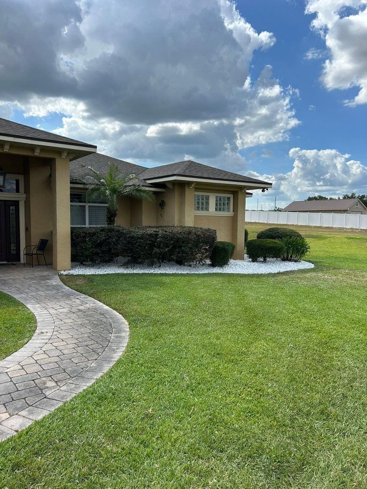All Photos for Estrada All Pro Lawn Service in Auburndale, Florida