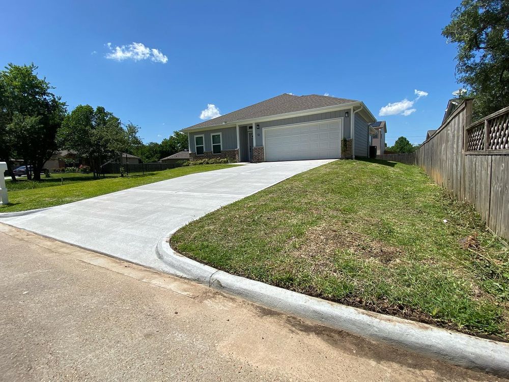 Landscaping for The Lawn Care Brother’s in Brookshire,  TX