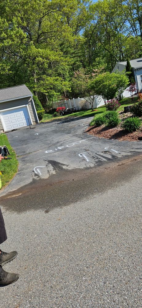 All Photos for Reynoso’s Asphalt Service in Leominster, MA