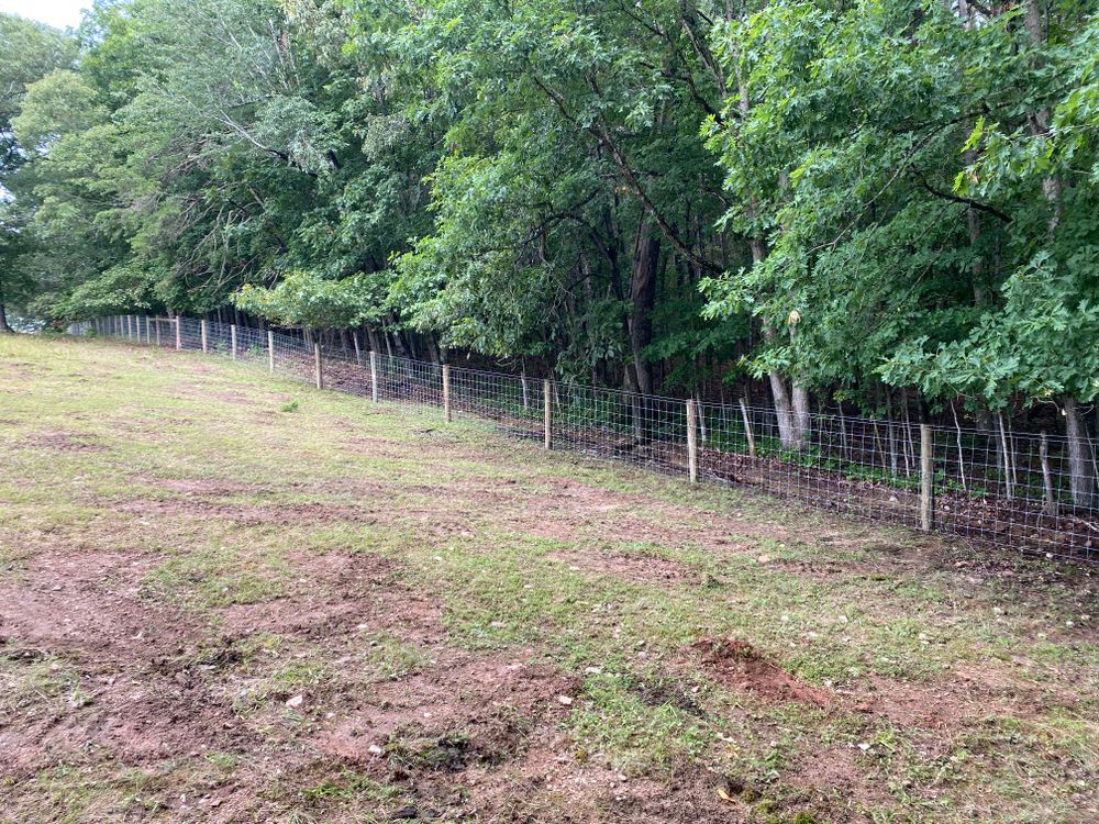 Fence for LB Fencing & Services in Archdale, NC