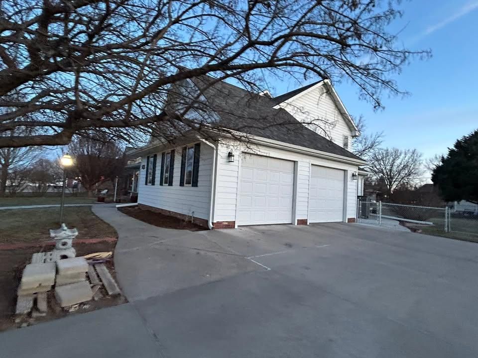 All Photos for The Gutter Man Seamless in Kearney, NE