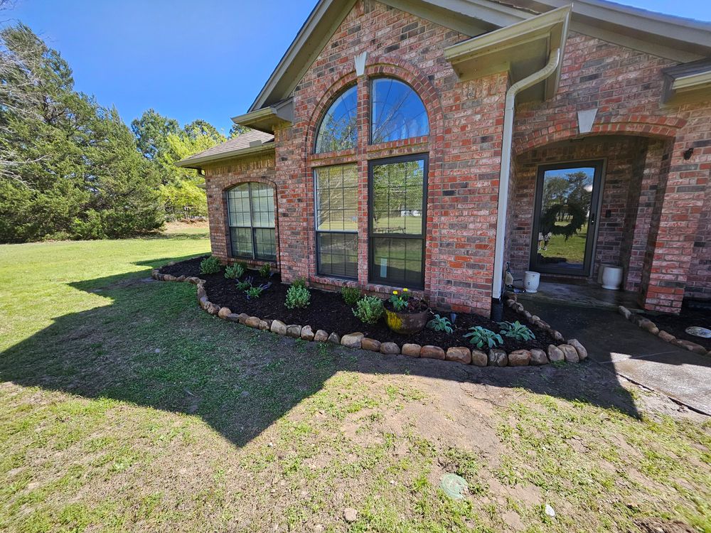 All Photos for Ornelas Lawn Service in Lone Oak, Texas