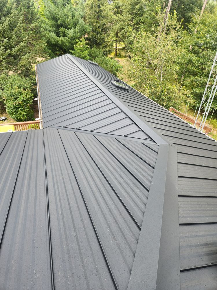 Roofing for MB Construction and Steel Roofing LLC in Wonewoc, WI