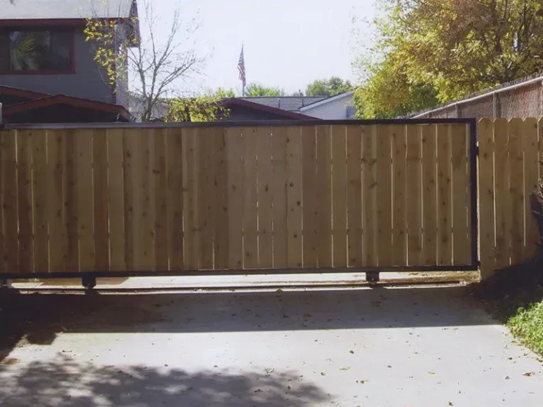 Commercial for Valley Fence Company in Rio Rancho, NM