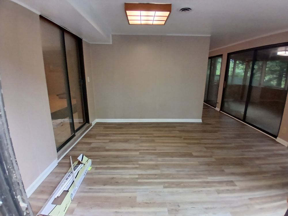 exterior painting and flooring for Dead Tree General Contracting in Carbondale, Illinois