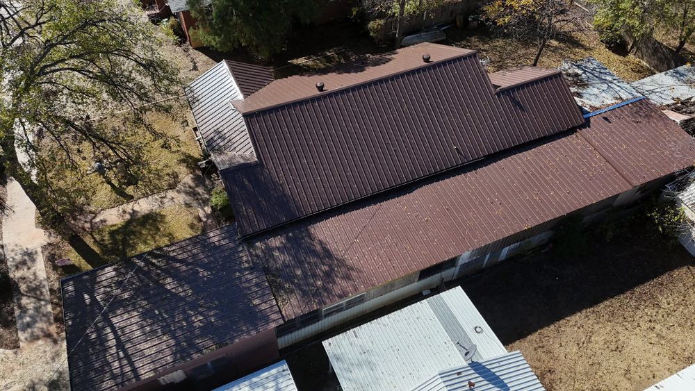 Metal roofs  for Barcenas Roofing & Remodeling in San Saba, TX