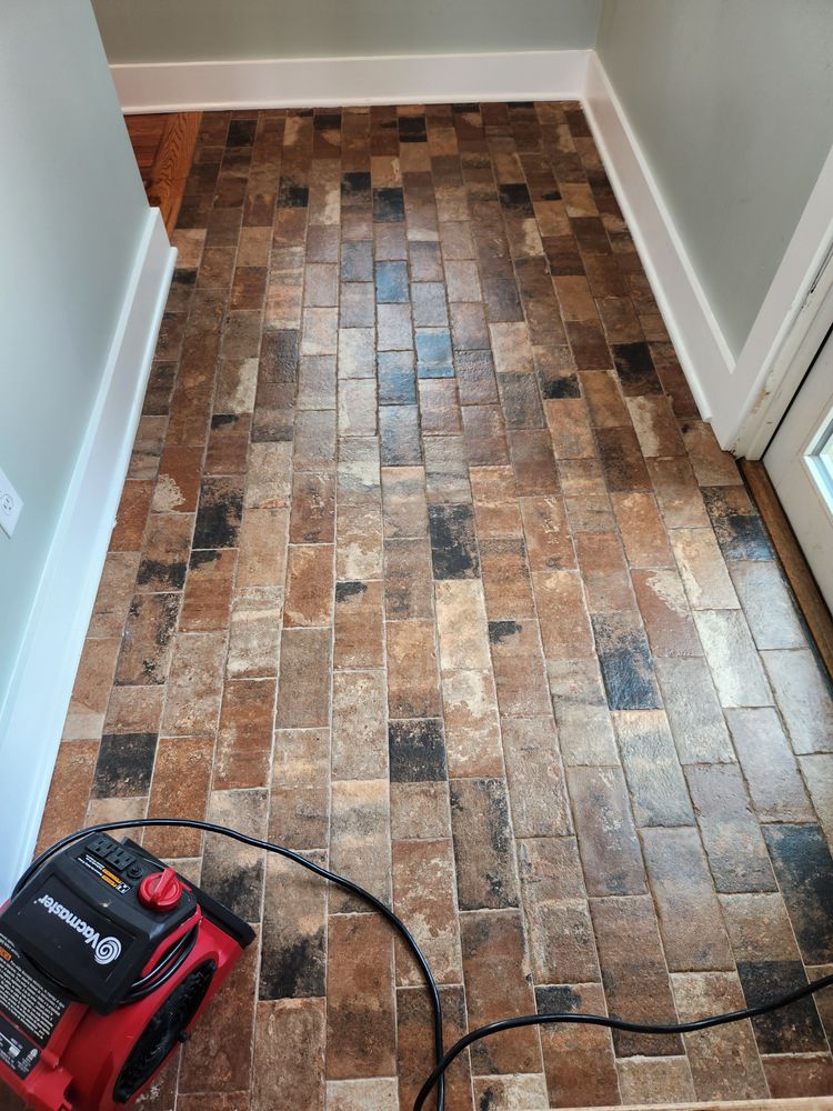 Tile/Grout  for Sammy's Carpet Cleaning in Lewis County, TN