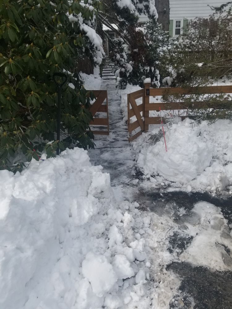 Snow Removal & Sand/Salt Application  for Landscape Innovations LLC in Torrington, CT