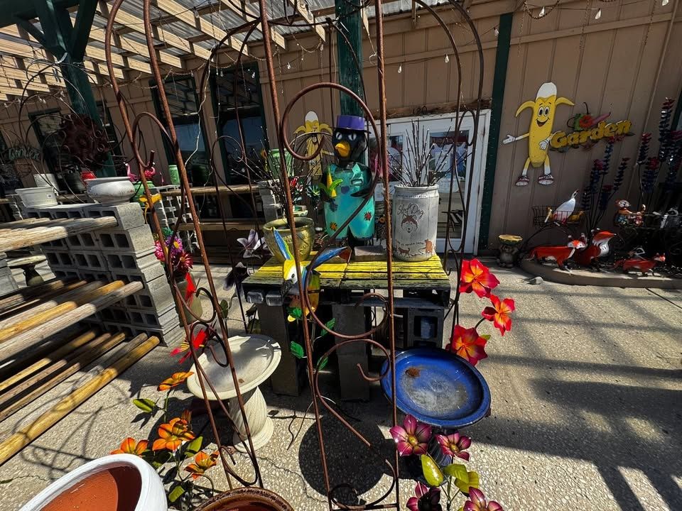 All Photos for Mayfield Landscaping in Staunton, IL