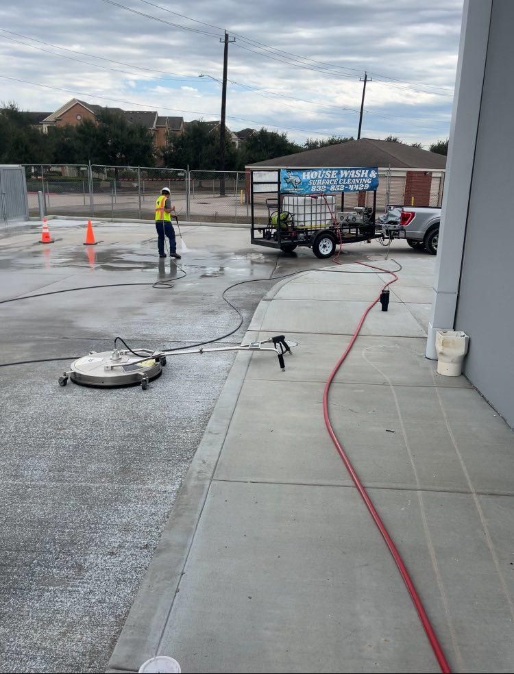 Home Softwash for E&E Pressure Washing Service, L.L.C. in Houston, TX