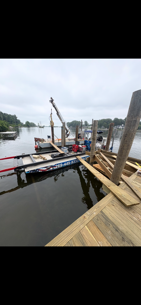 Boat lift Installation for Wagner's Lift & Dock Shop LLC in Watervliet, MI