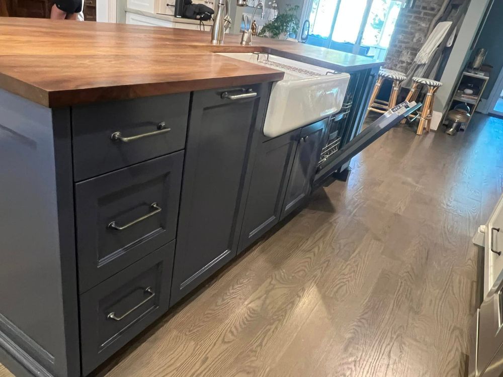 Interior Painting for MCR painting and remodeling LLC in Tucker, GA