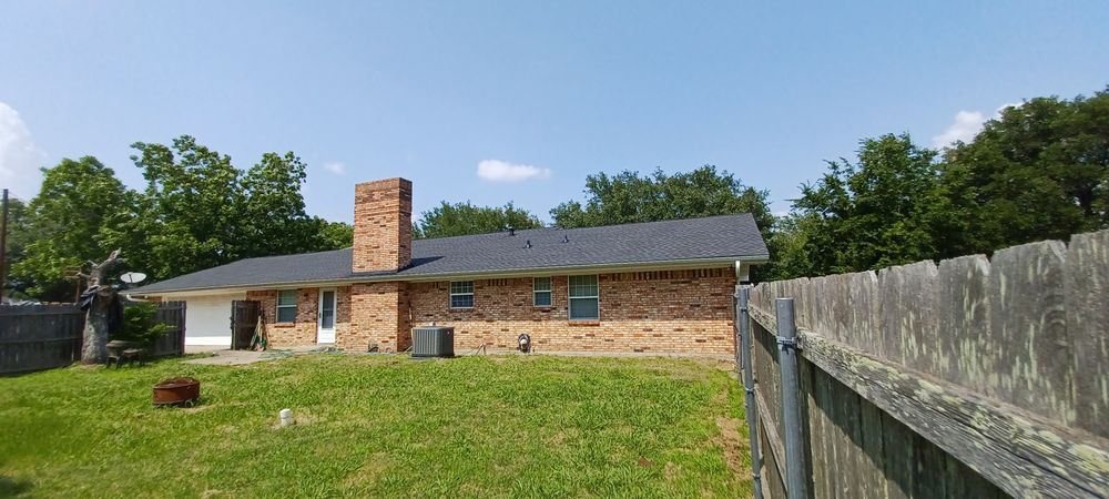 Roofing for Guardian Angel's Roofing & Construction in Ennis, TX
