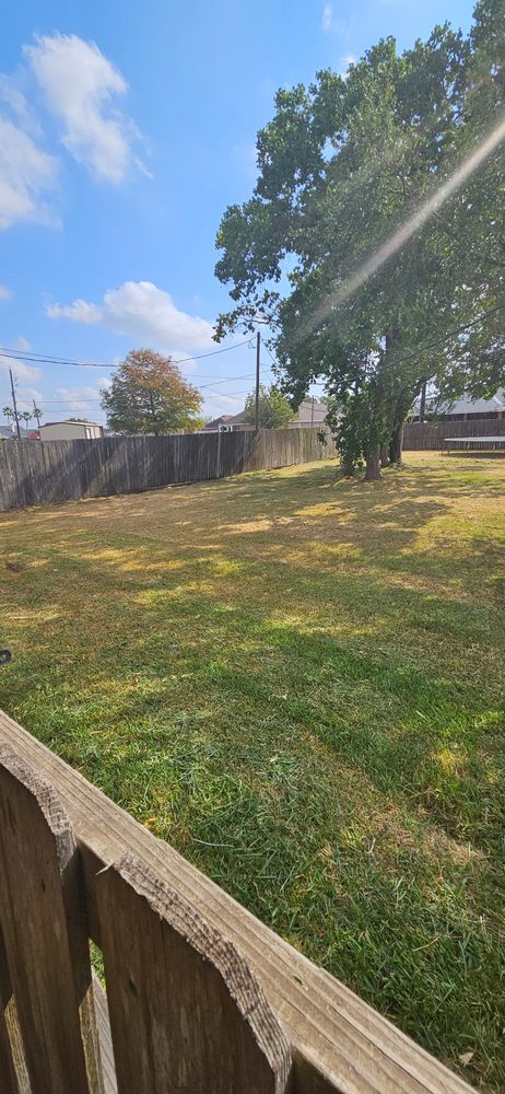 All Photos for Gulf-Tex Lawn Care in Baytown, TX