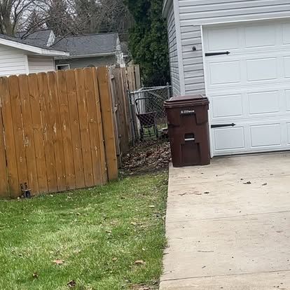 All Photos for Quick Removal Solutions in Lansing, MI