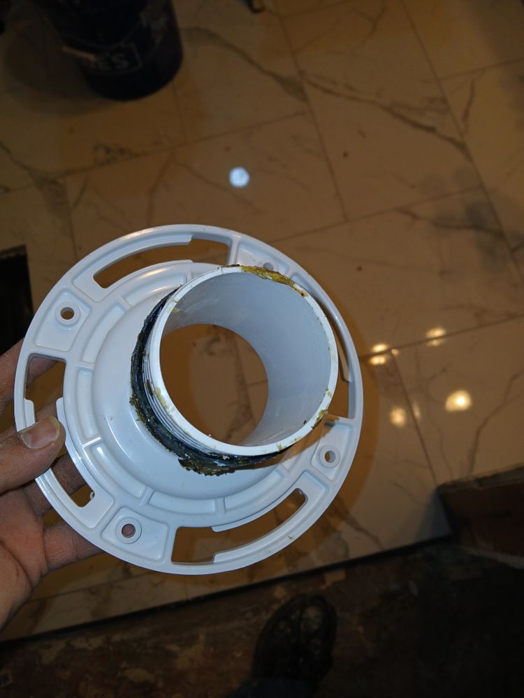 Makanda master and full bath for Dead Tree General Contracting in Carbondale, Illinois