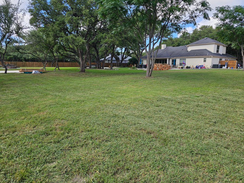 Mowing for Miller Mowing and Maintenance in San Antonio, TX