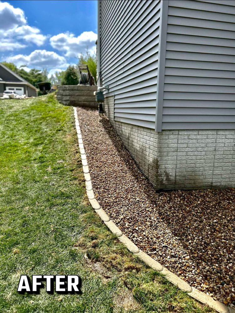 All Photos for Weeds Lawn Care & Landscaping LLC  in Hiawatha, IA