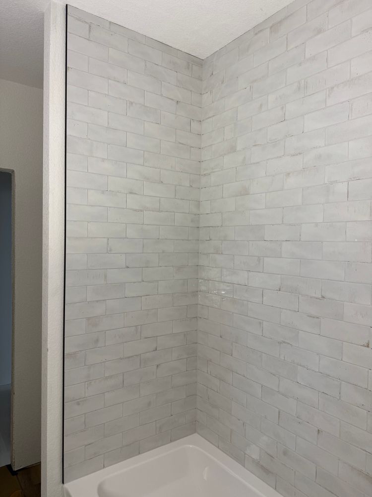 Tiling for Dakota Tile & Stone in Belle Fourche, SD