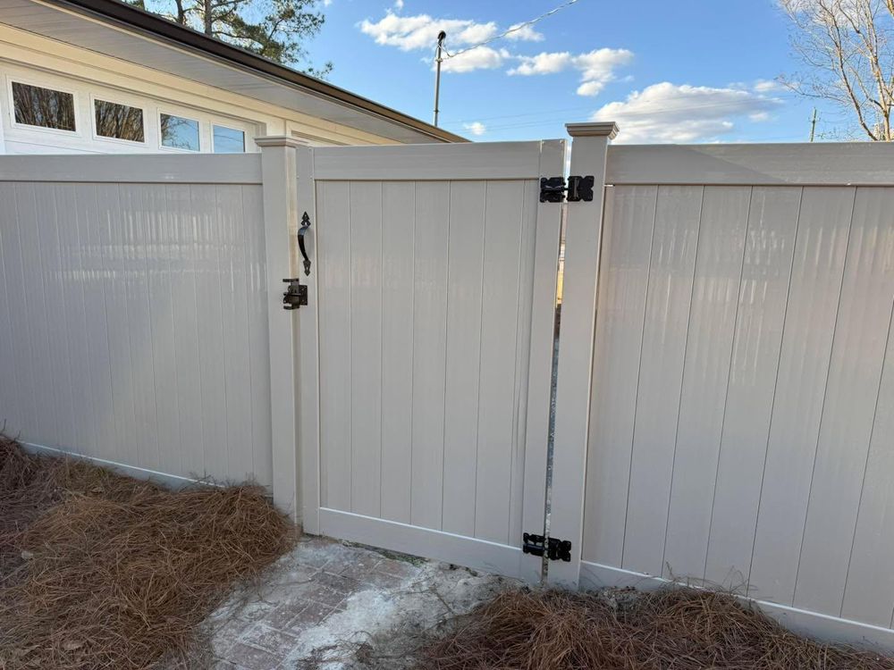 All Photos for 4 In The Fire Fencing LLC in Darlington, SC