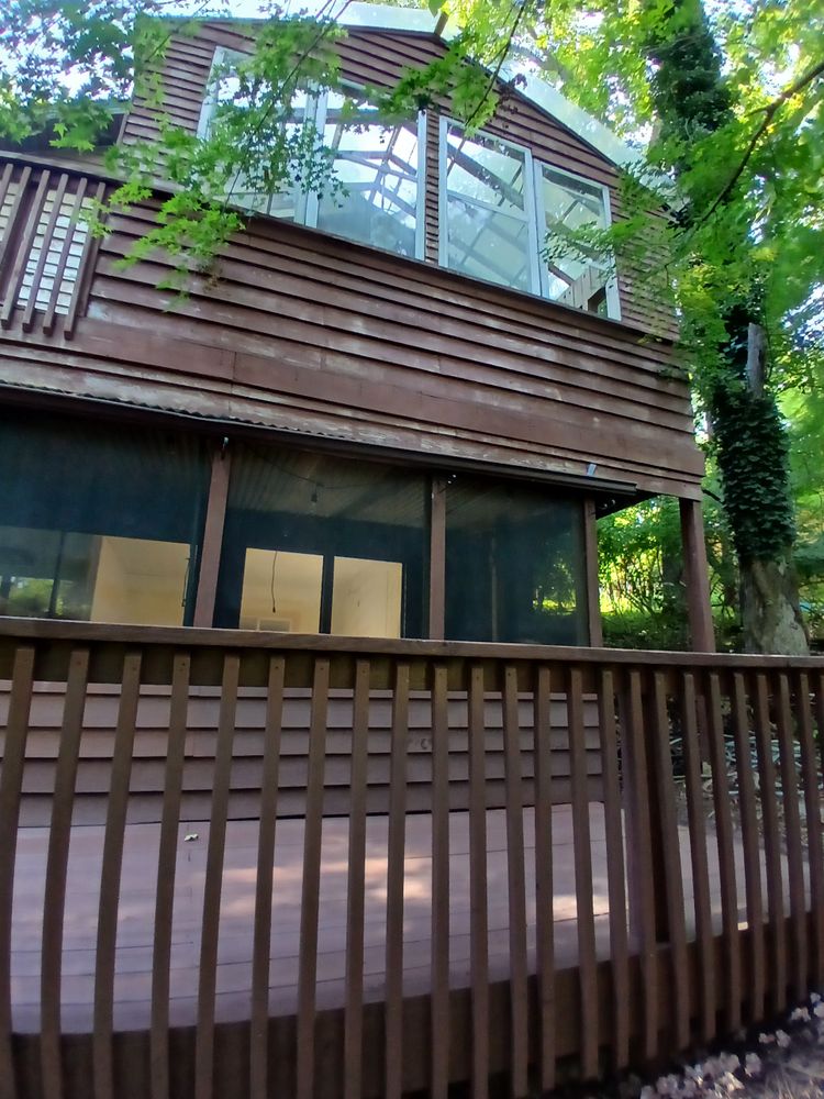 exterior painting and flooring for Dead Tree General Contracting in Carbondale, Illinois