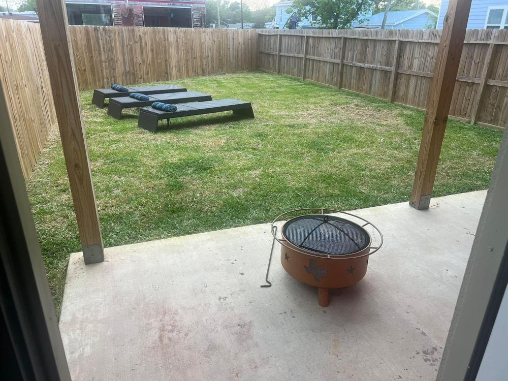 All Photos for Bobby’s lawn services in Baytown, TX
