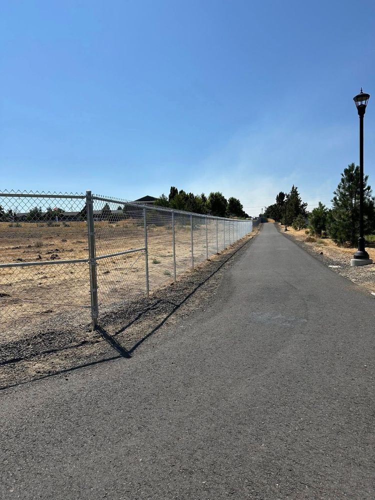 Outdoor Spaces for Double RR Construction in Madras, OR