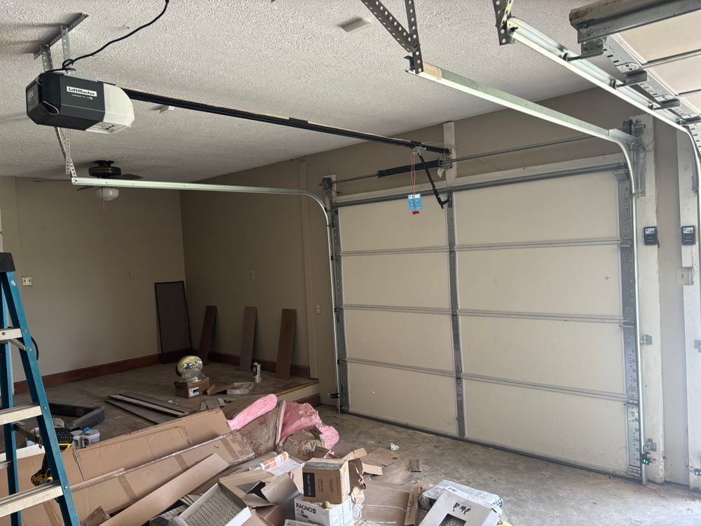 All Photos for Skyward Garage Door in Spring Hill, TN