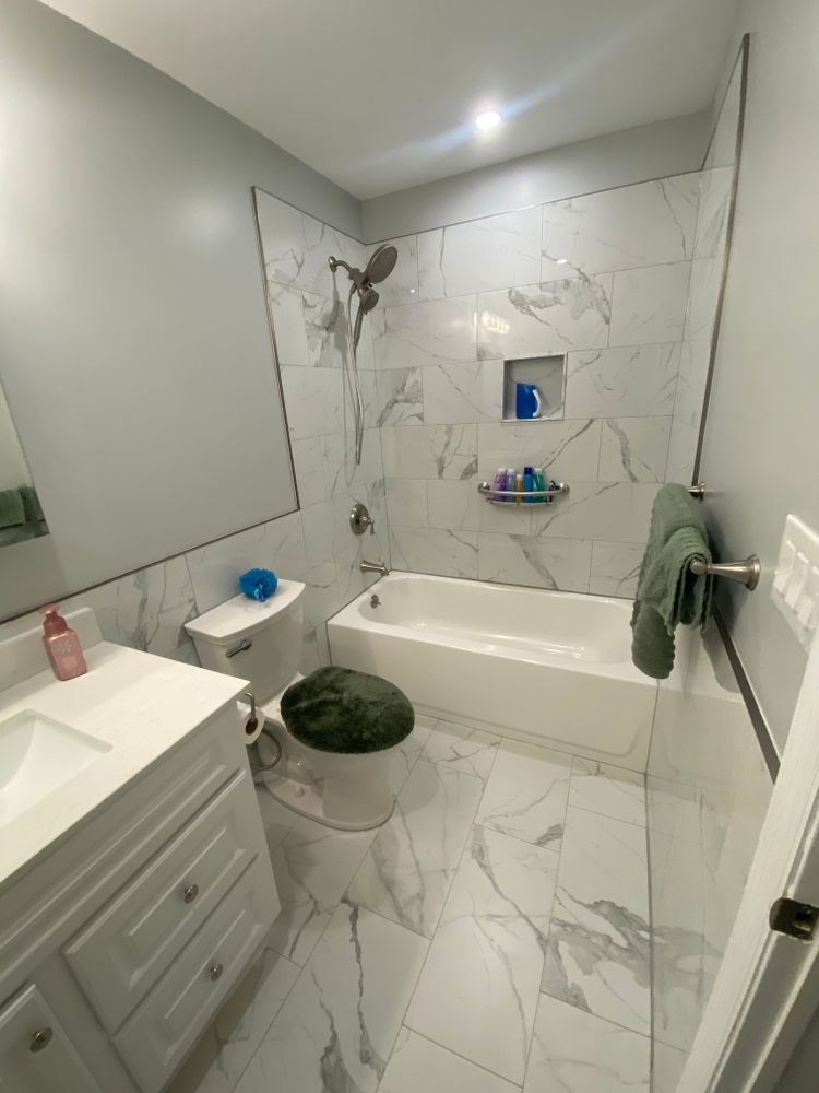 Bathroom Renovations for Golden Hammer LLC in Patchogue, NY