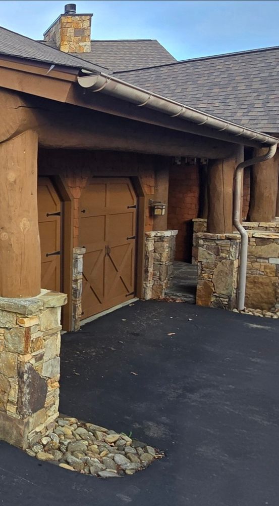 All Photos for Dotson Seamless Guttering in Mars Hill, NC