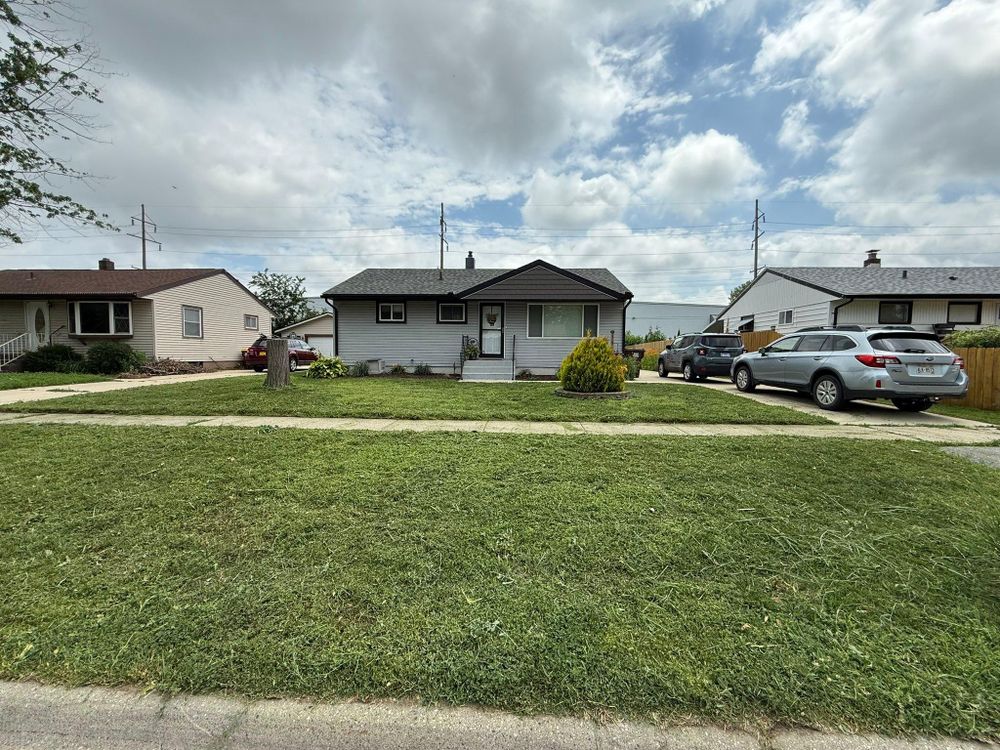 All Photos for B&G Lawn Care in Roscoe, IL