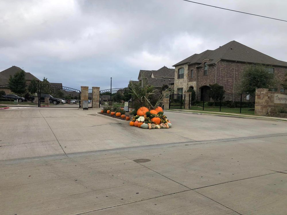 Pumpkin Displays for Rj’s Enchanted Gardens and Fencing LLC in Irving, TX