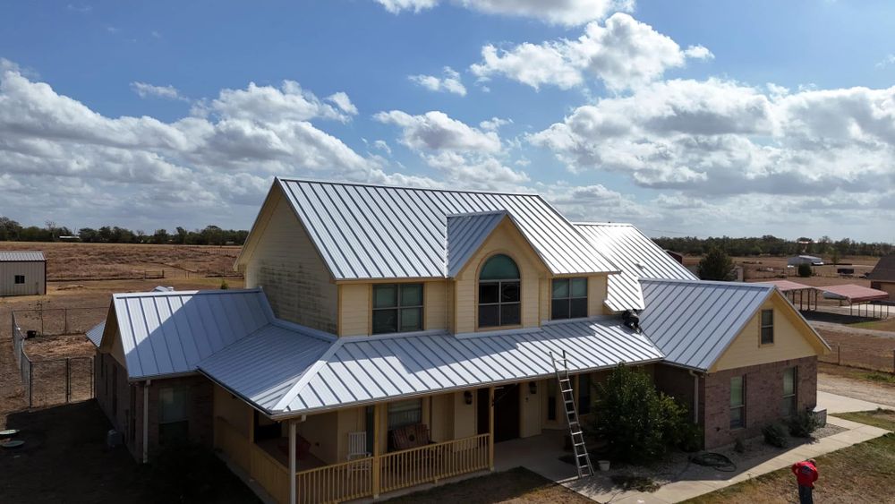 Metal roofs  for Barcenas Roofing & Remodeling in San Saba, TX
