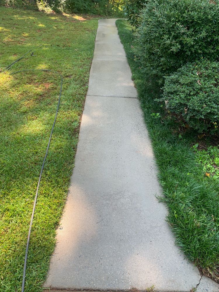 Concrete cleaning for JB Applewhite's Pressure Washing in Anderson, SC