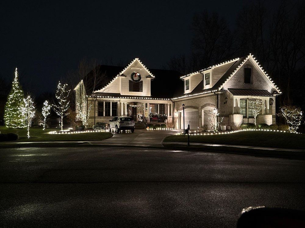 Residential Christmas Light Installation for Indiana Christmas Light Installers in Eaton, IN