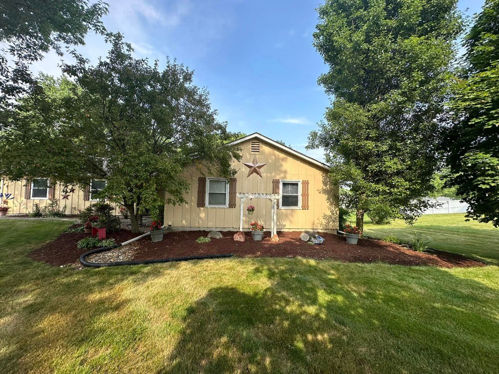 All Photos for FIRST CLASS GRASS LLC in Syracuse, IN