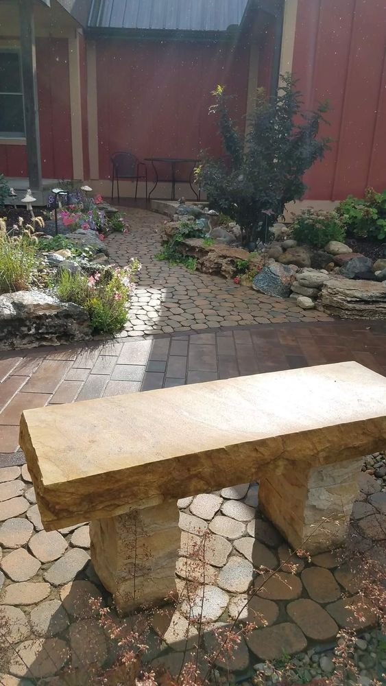 All Photos for Admiring Landscapes in Lancaster, OH