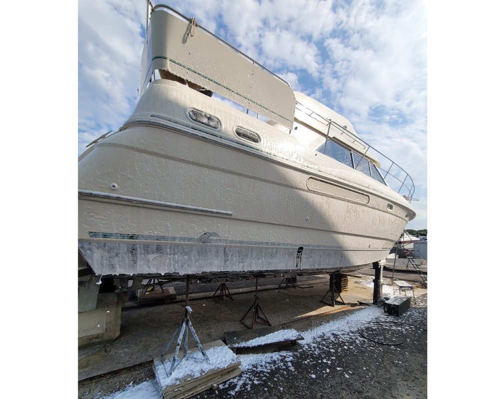 Boat Exteriors for L'Finesse Auto/Boat Details in Dallas, TX