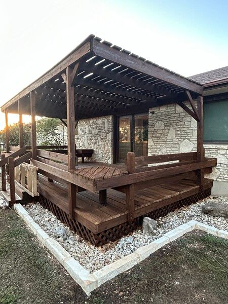 Fence soft wash & staining for Ansley Staining and Exterior Works in New Braunfels, TX