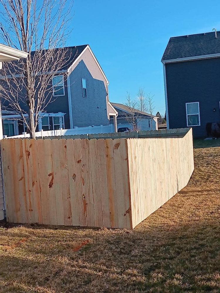 Fences for 5-Star Fencing in McHenry, IL