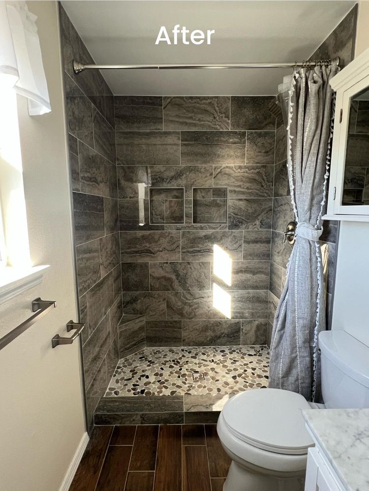 All Photos for Ferrer's Interiors in Centerton, AR
