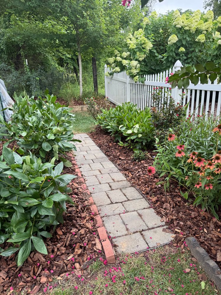 Landscaping for Chiles Lawn & Landscaping in Gordonsville, VA