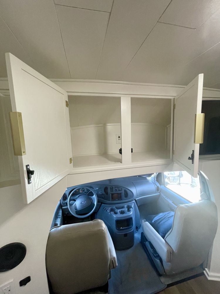 2003 Forest River Lexington Class B+ for Mauka to Makai RV Renovations in Los Angeles, CA